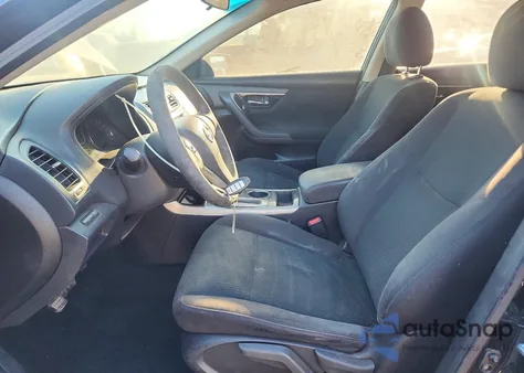 2014 Nissan Altima 2.5 из США, поврежденный, VIN 1N4AL3AP2EN205280